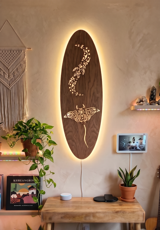 Surfboard wall light - Manta Ray